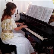 Profesora rusa de piano alto
